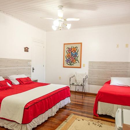 Hotel Pousada Casa Tasca เบงโต กองซัลเวส ภายนอก รูปภาพ