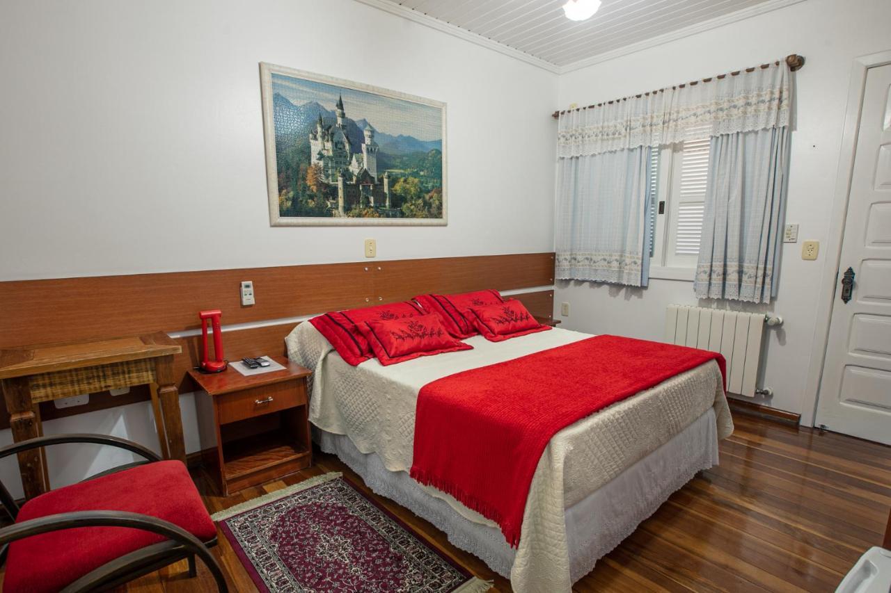 Hotel Pousada Casa Tasca เบงโต กองซัลเวส ภายนอก รูปภาพ