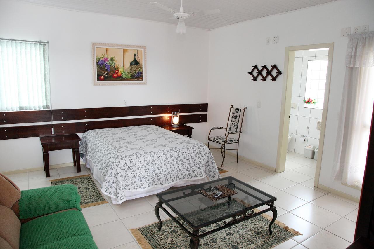 Hotel Pousada Casa Tasca เบงโต กองซัลเวส ภายนอก รูปภาพ
